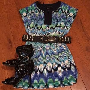 Laundry by Shelli Segal. Summer dress. Pretty 🌻👗